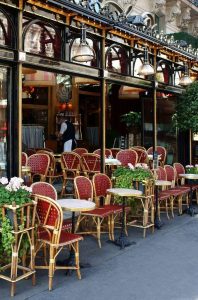 Terraza sillas parisinas