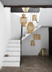 Decoración lámparas ratán boho madera bambú